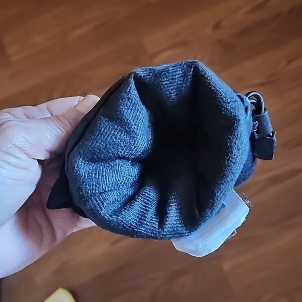 Head snow gloves med has heat pocket on‎ top